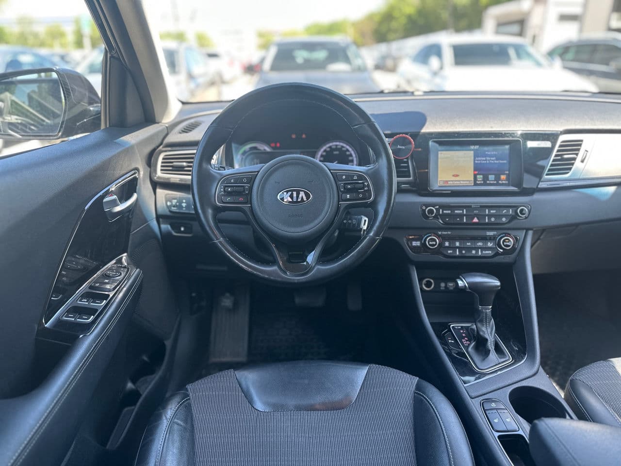 2016 Kia Niro — Miniatură 9