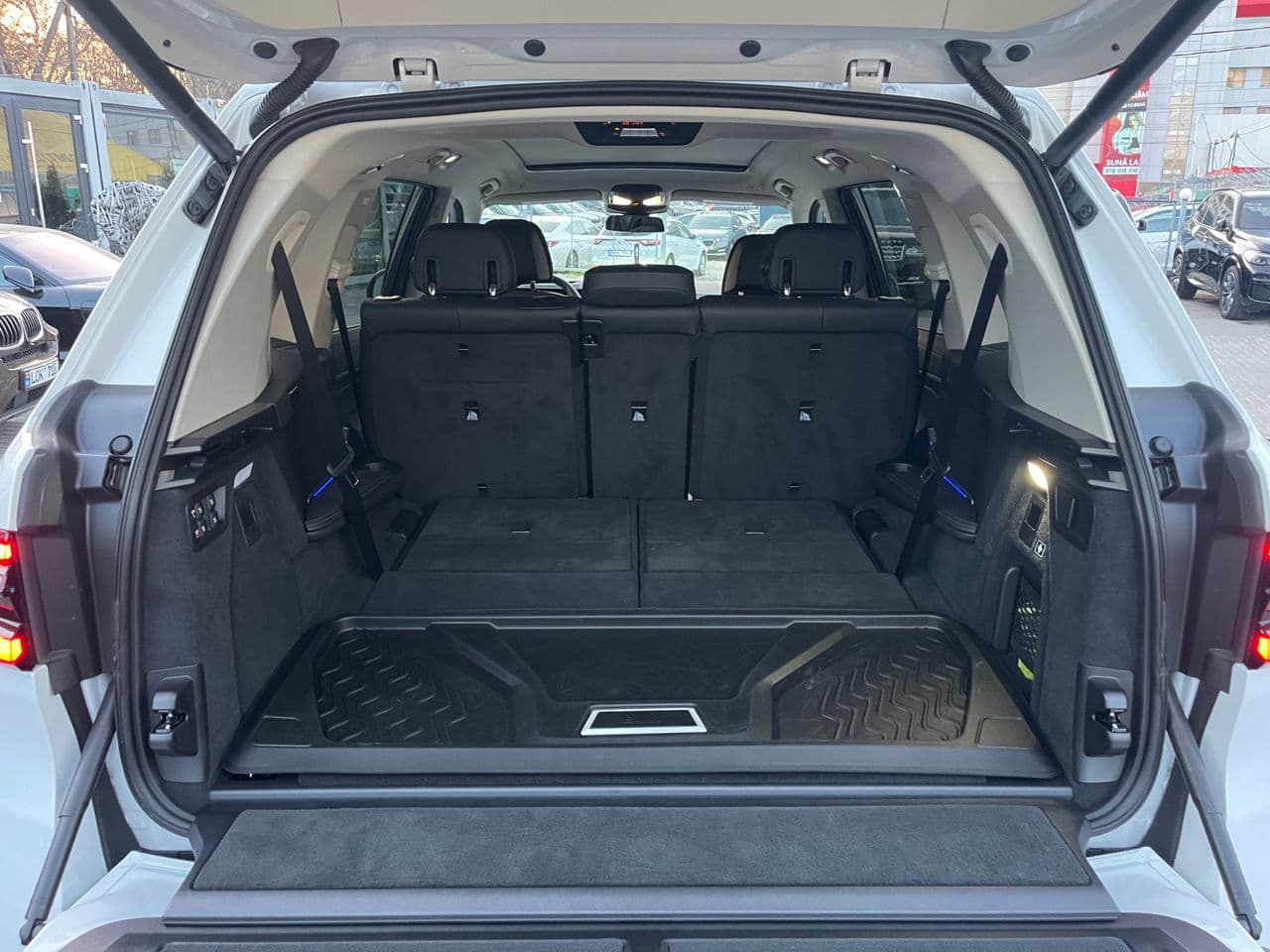 2023 BMW X7 4.0i — Miniatură 27