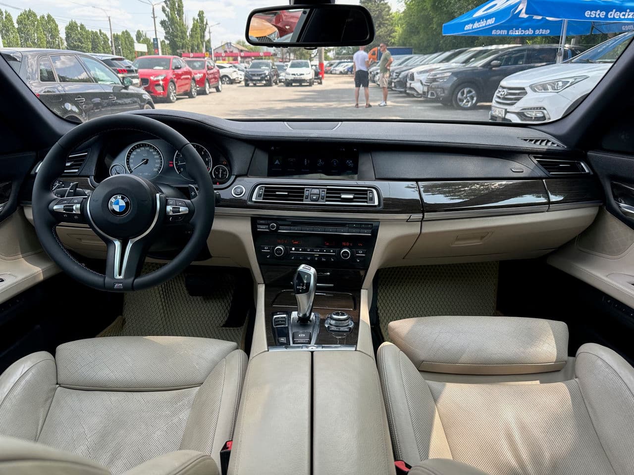 2011 BMW 740 — Miniatură 10