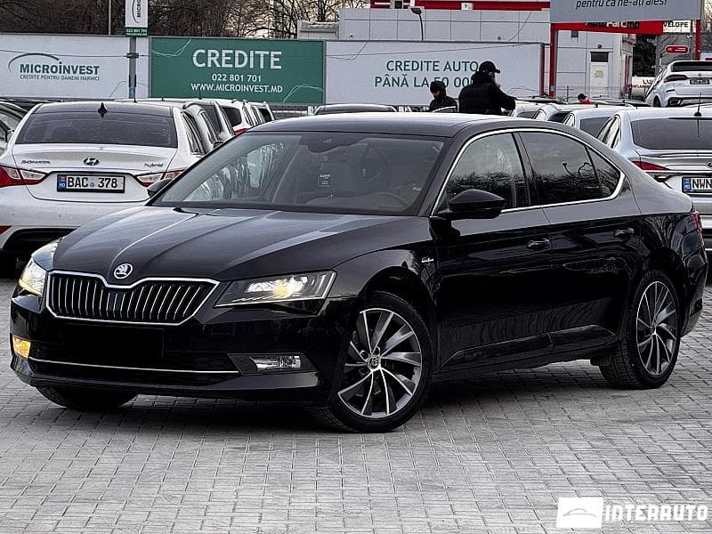 2017 Skoda Superb — Miniatură 4