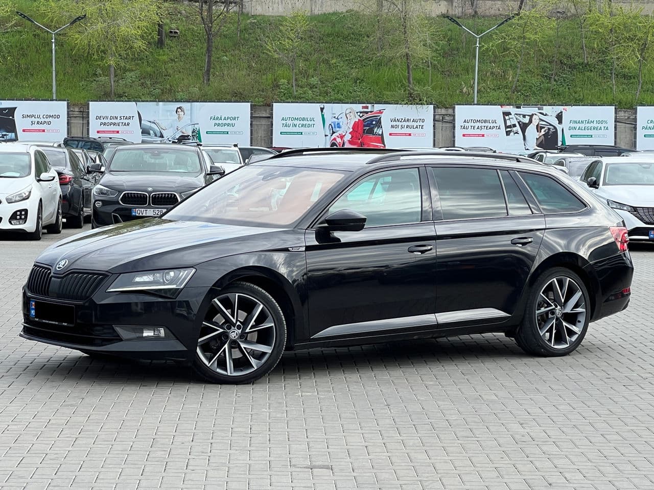 2019 Skoda Superb — Miniatură 2