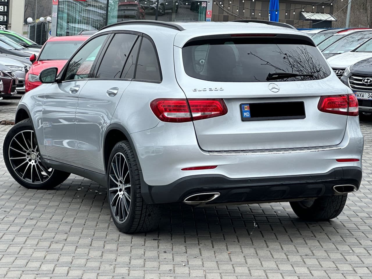 2016 Mercedes GLC 300 — Miniatură 4