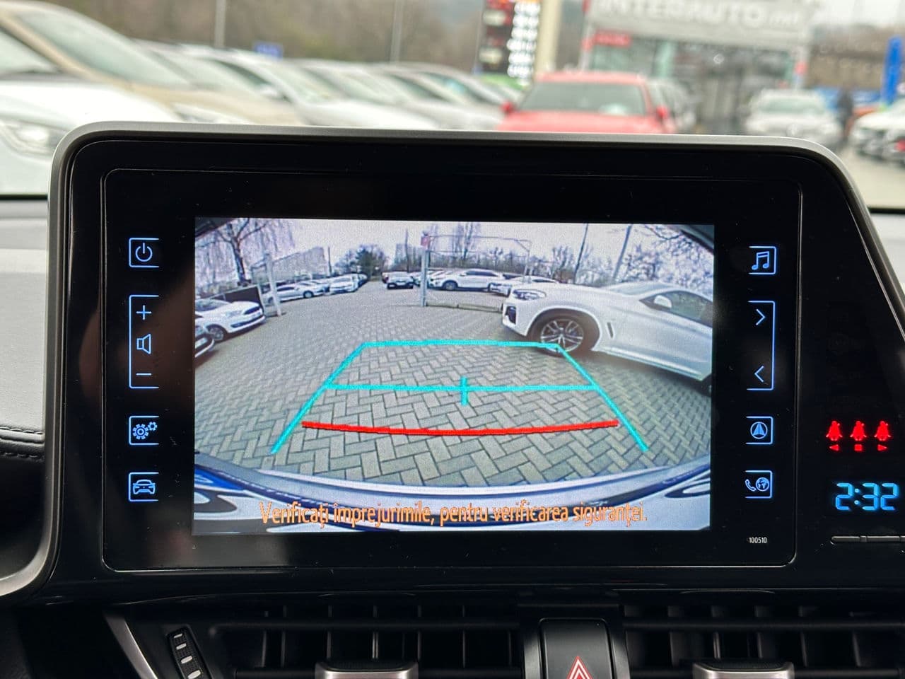 2019 Toyota C-HR — Miniatură 9