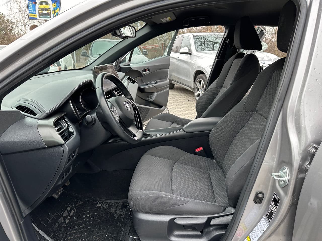 2019 Toyota C-HR — Miniatură 5