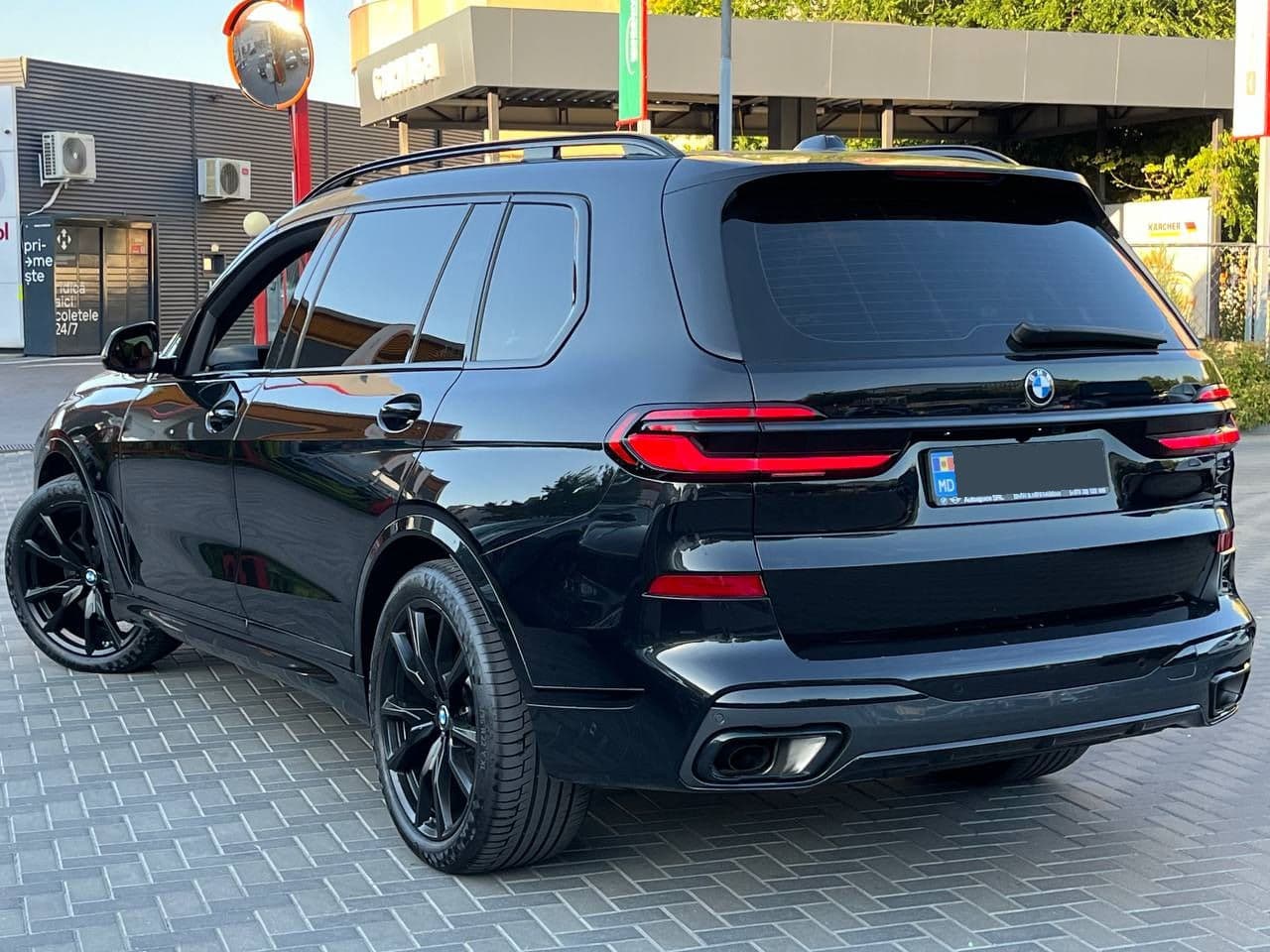 2023 BMW X7 4.0d — Miniatură 2