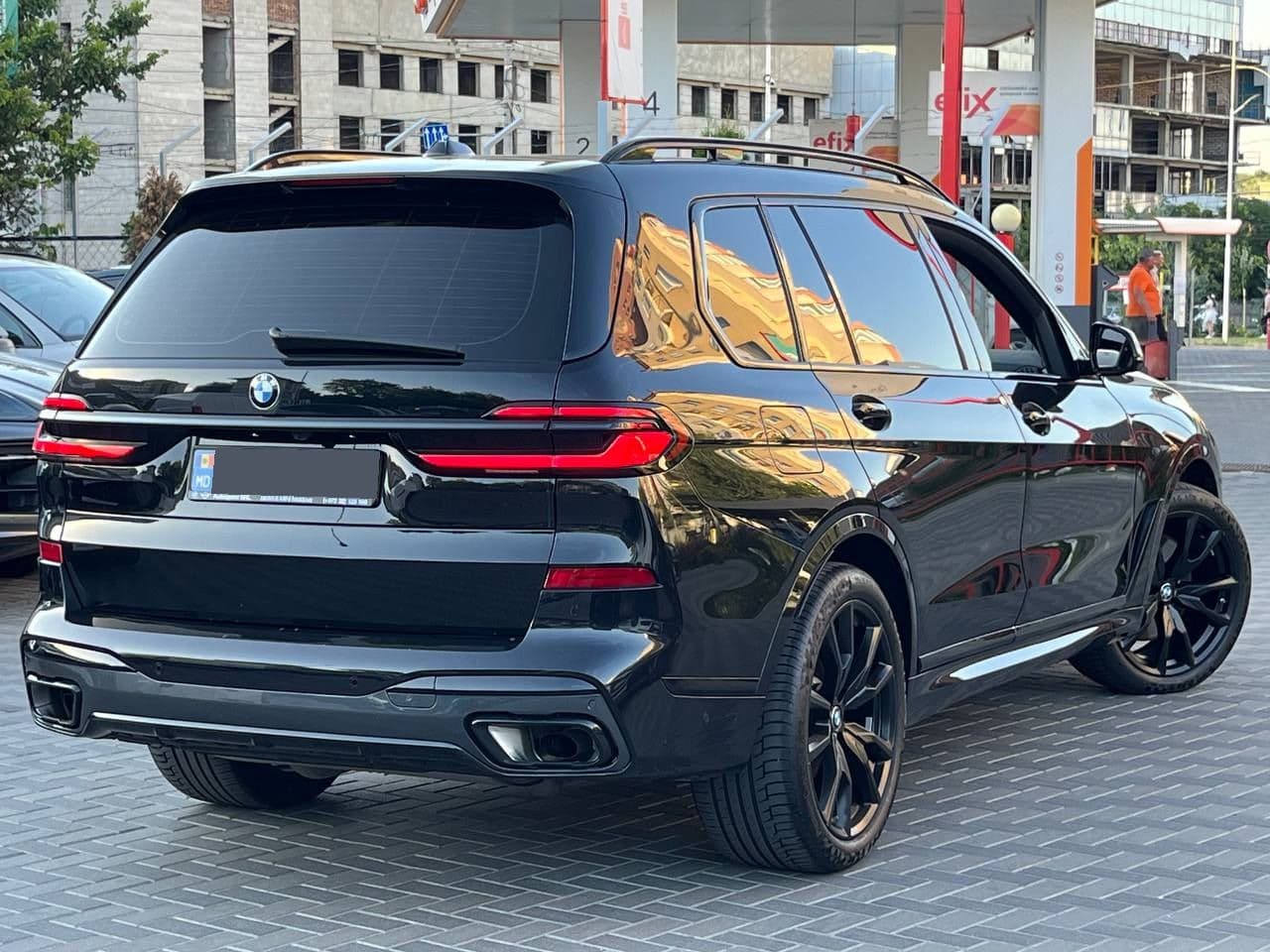 2023 BMW X7 4.0d — Miniatură 4