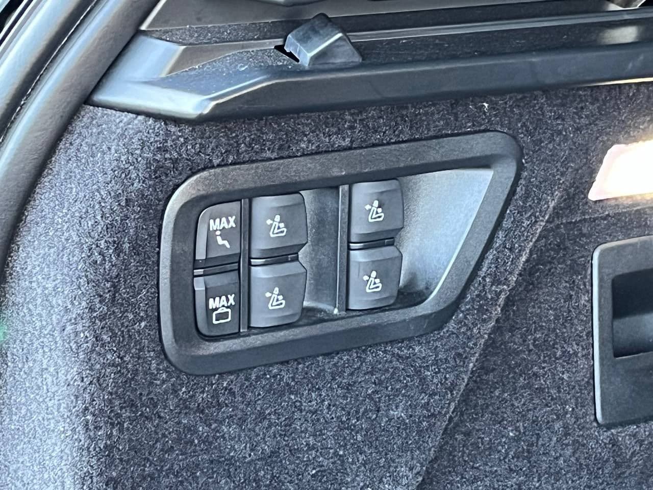 2023 BMW X7 4.0d — Miniatură 24