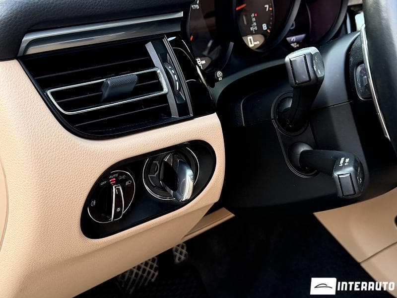 2019 Porsche Macan — Miniatură 24