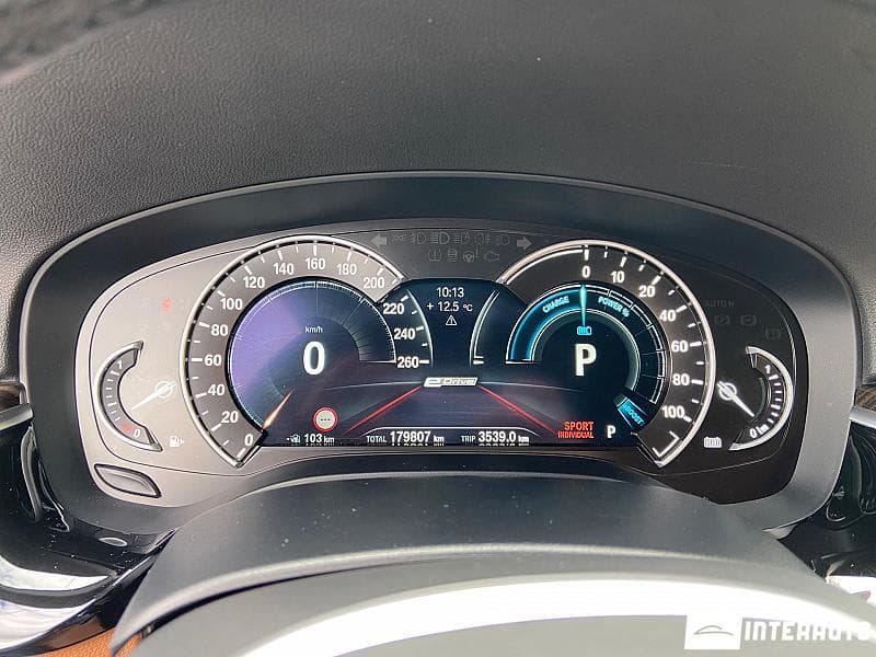 BMW 530e 2018 — Миниатюра 16