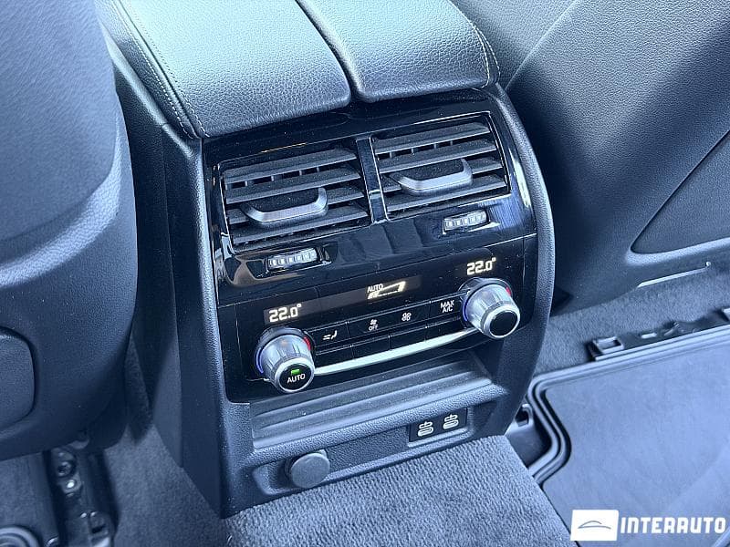 2020 BMW 530e — Miniatură 22