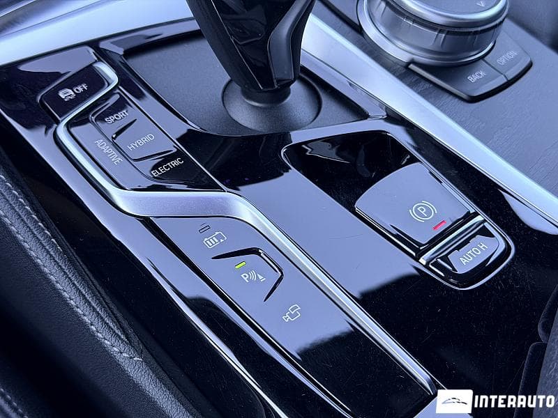 2020 BMW 530e — Miniatură 14