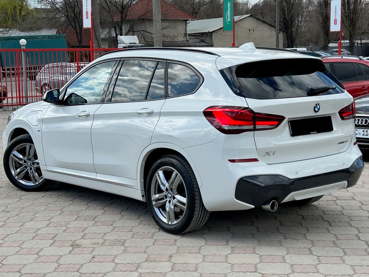 BMW X1 2.5e 2020 — Миниатюра 2