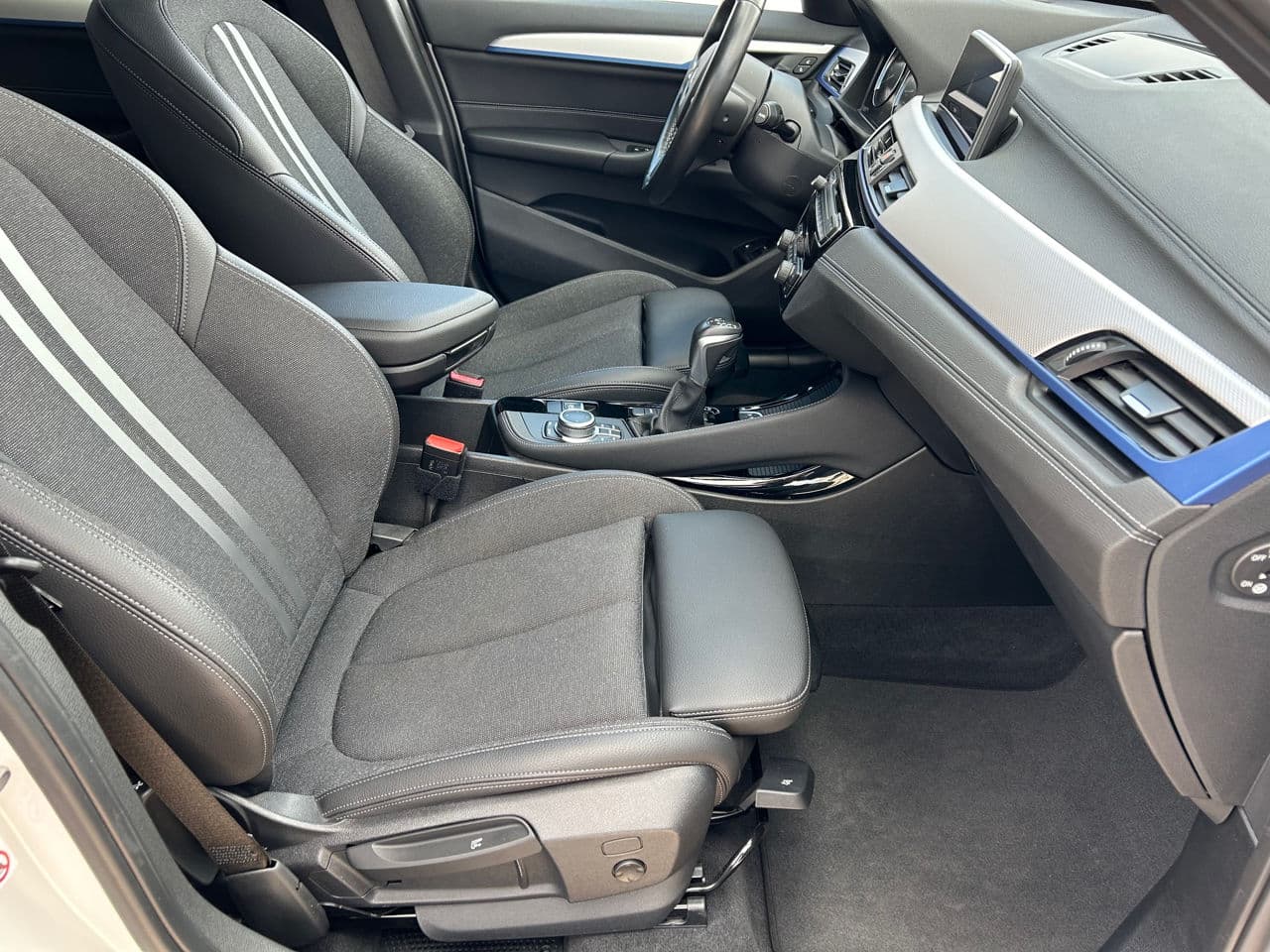 BMW X1 2.5e 2020 — Миниатюра 15