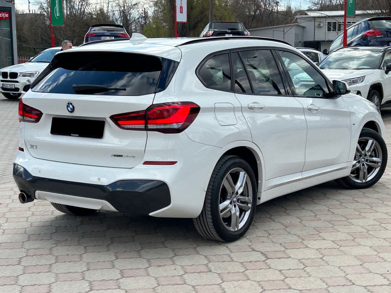 BMW X1 2.5e 2020 — Миниатюра 3