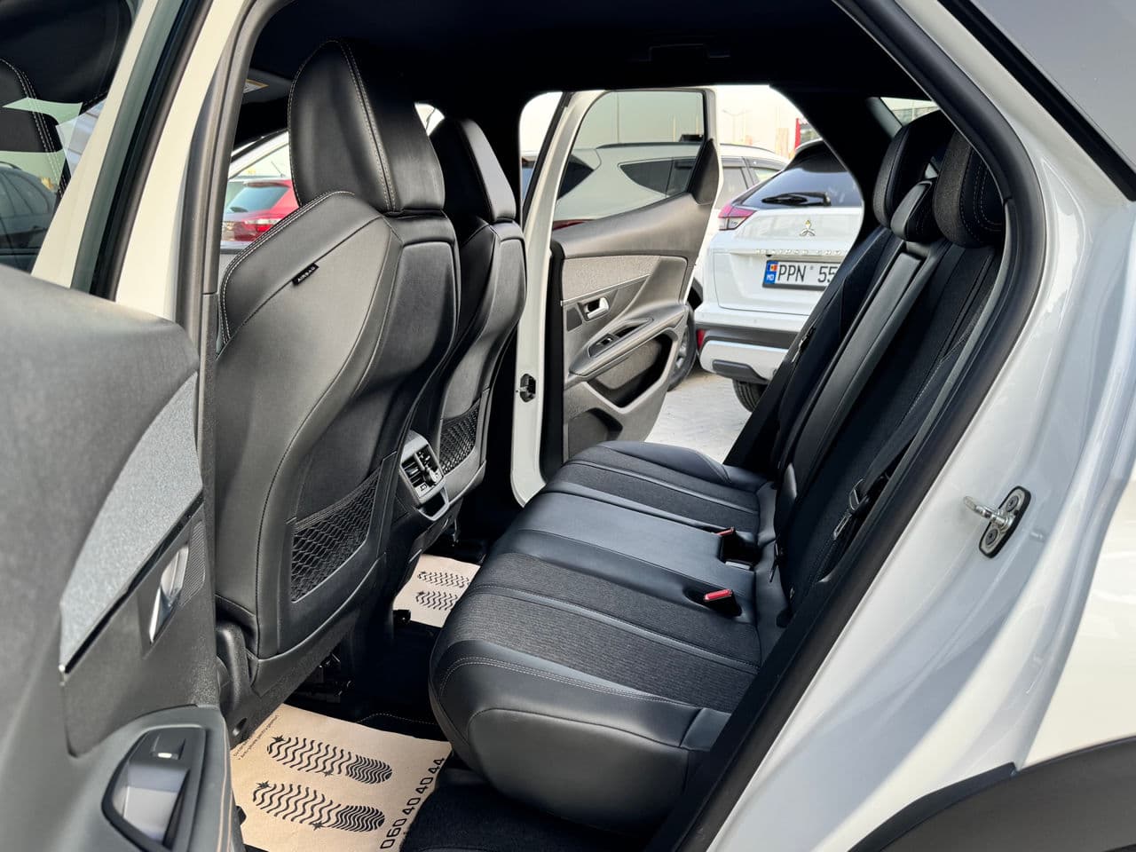 2020 Peugeot 3008 — Miniatură 14