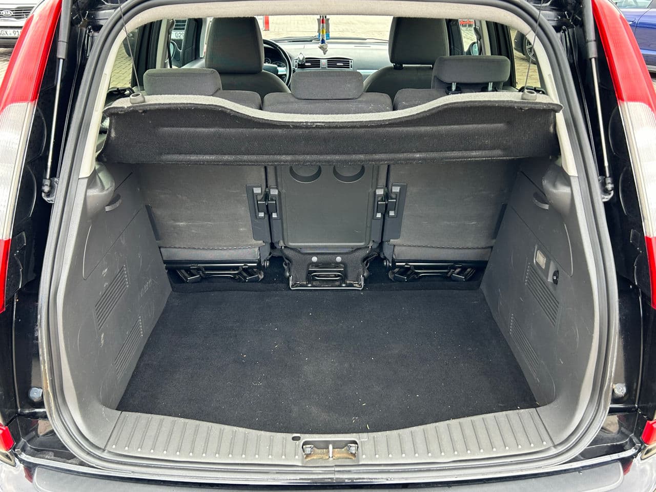 2004 Ford C-MAX — Miniatură 16