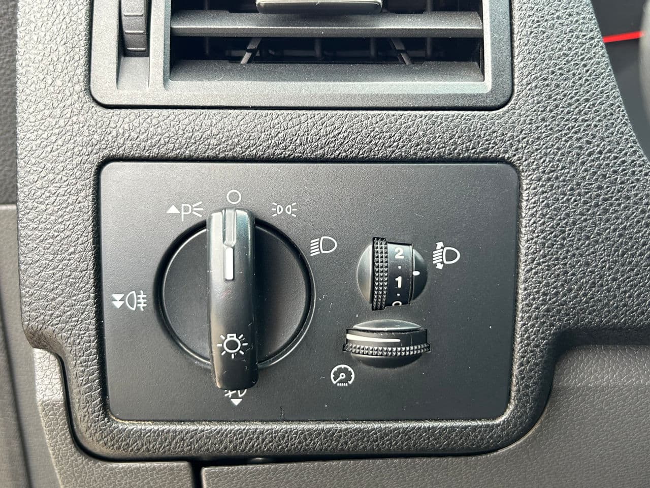 2004 Ford C-MAX — Miniatură 10