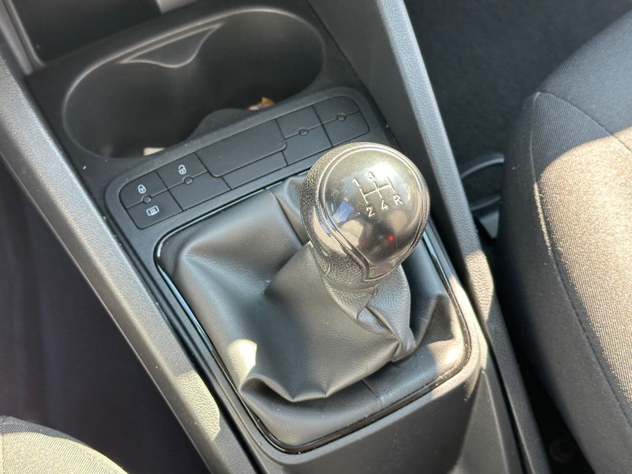 2016 Seat Ibiza — Miniatură 14