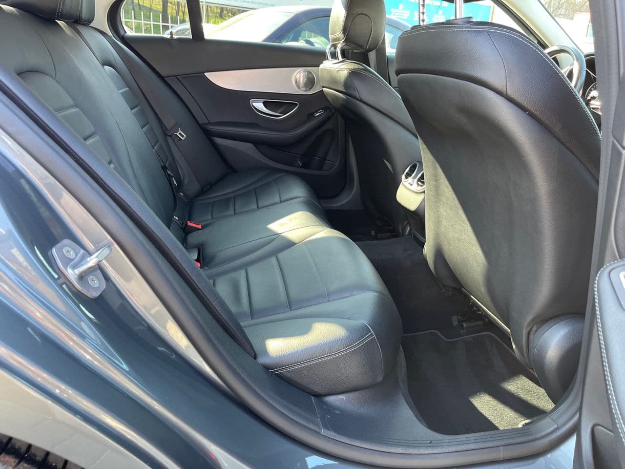 Mercedes C 220 2017 — Миниатюра 8