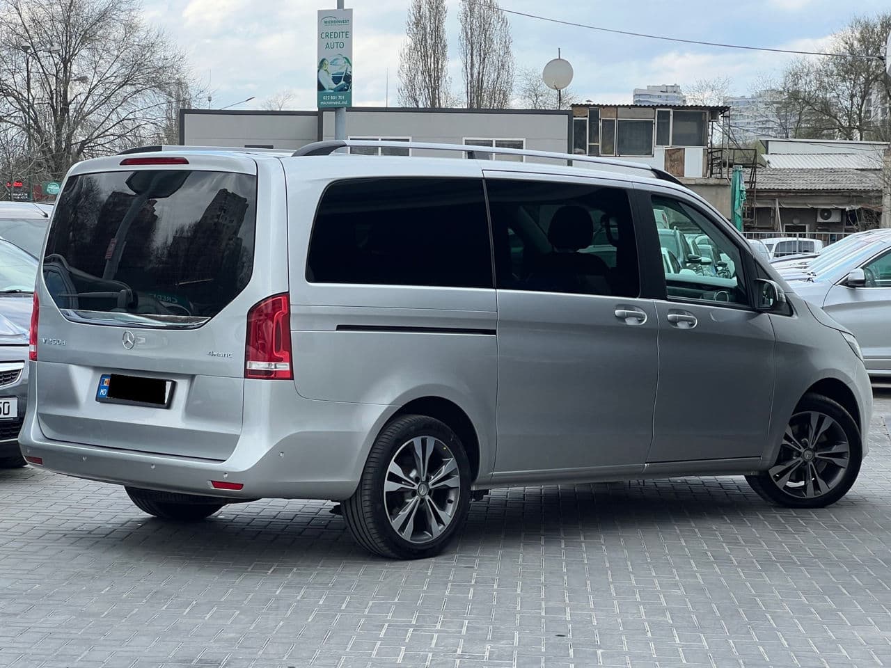 2017 Mercedes V 250 — Miniatură 2