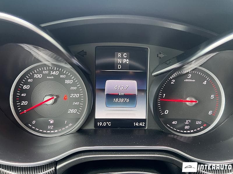 2017 Mercedes V 250 — Miniatură 12