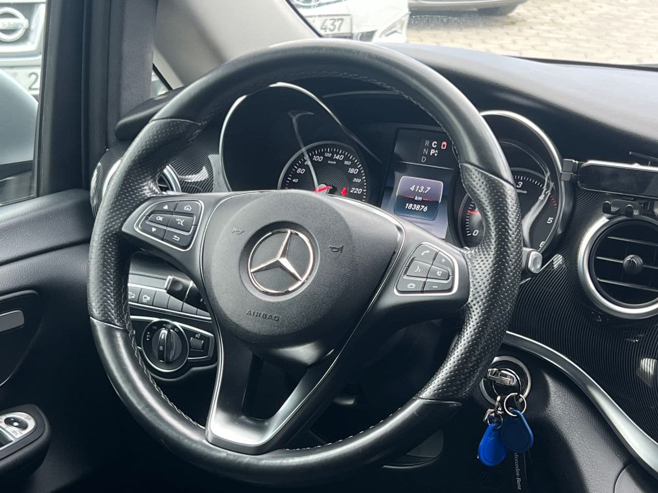 2017 Mercedes V 250 — Miniatură 9