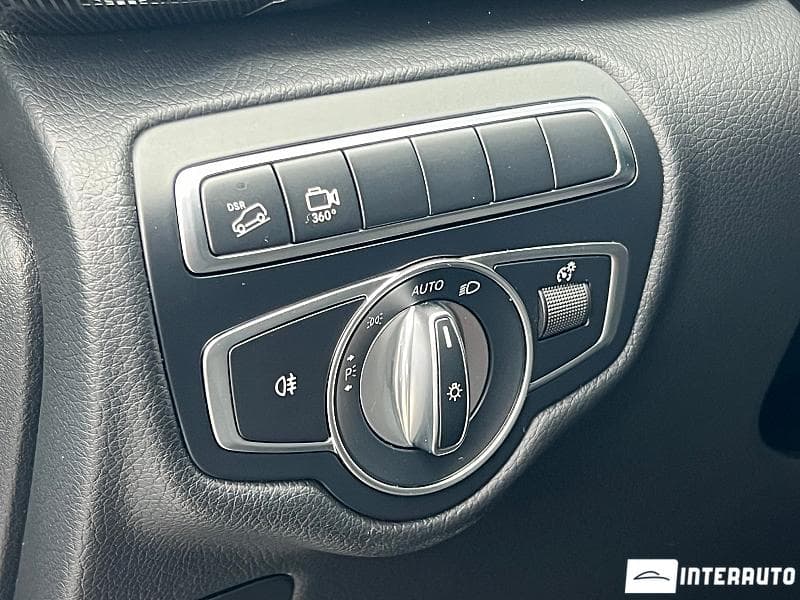 2017 Mercedes V 250 — Miniatură 14