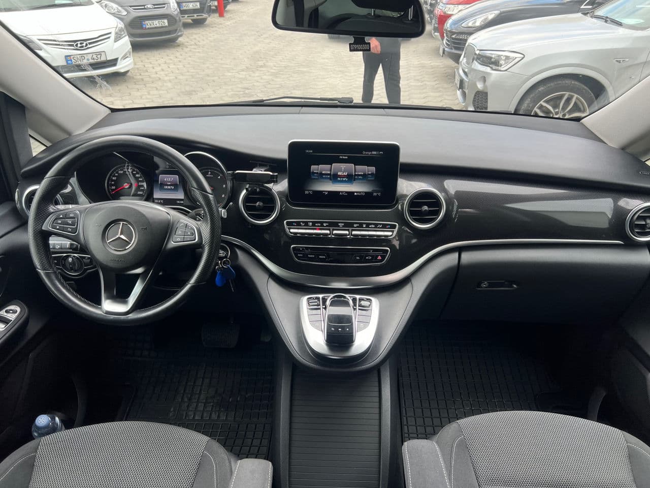 2017 Mercedes V 250 — Miniatură 8