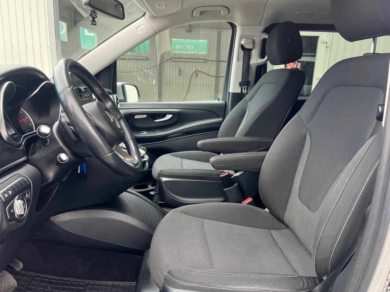 2017 Mercedes V 250 — Miniatură 6