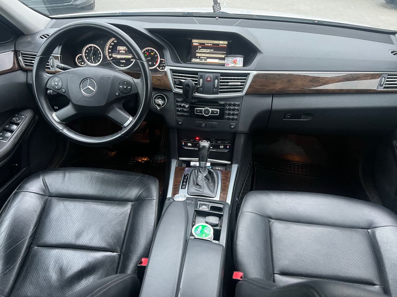 2012 Mercedes E 200 — Miniatură 8