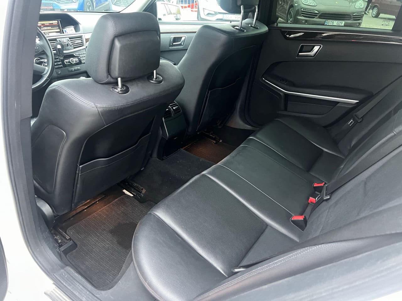 2012 Mercedes E 200 — Miniatură 15