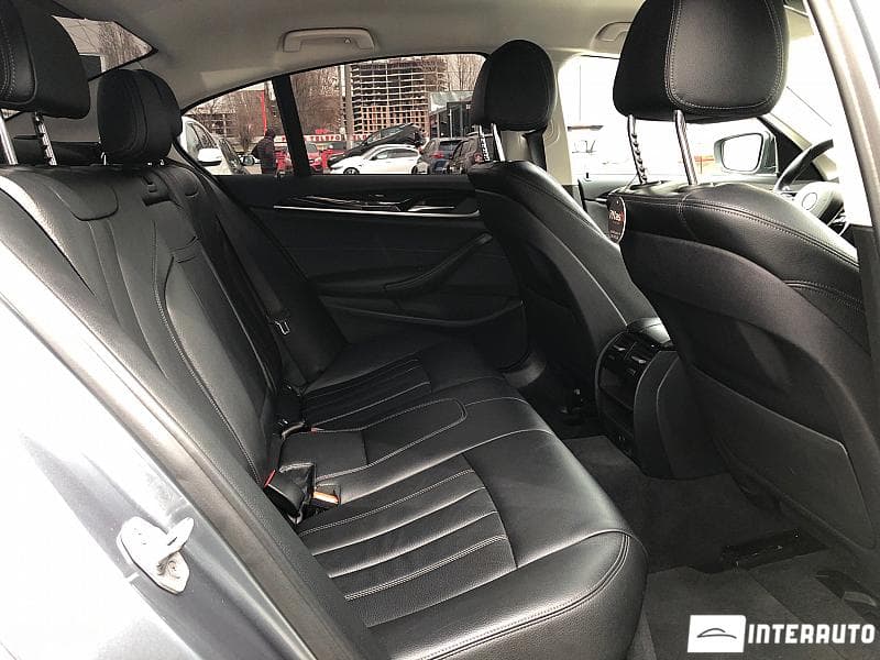 2017 BMW 530e — Miniatură 10