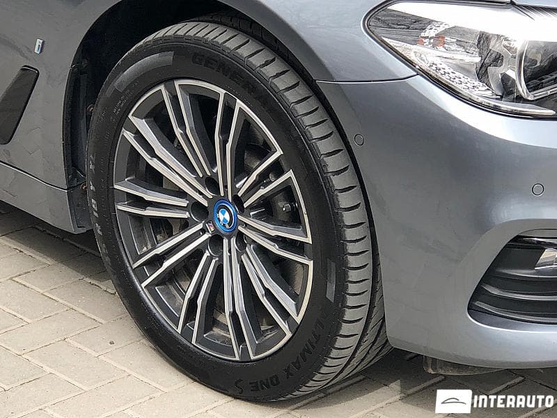2017 BMW 530e — Miniatură 6