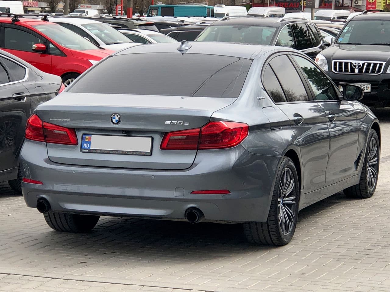 2017 BMW 530e — Miniatură 4