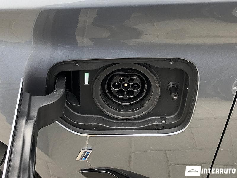 2017 BMW 530e — Miniatură 20