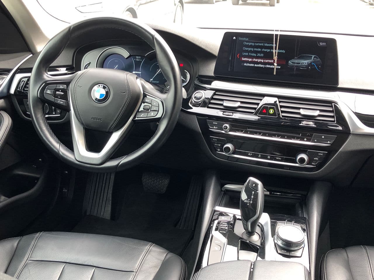 2017 BMW 530e — Miniatură 11