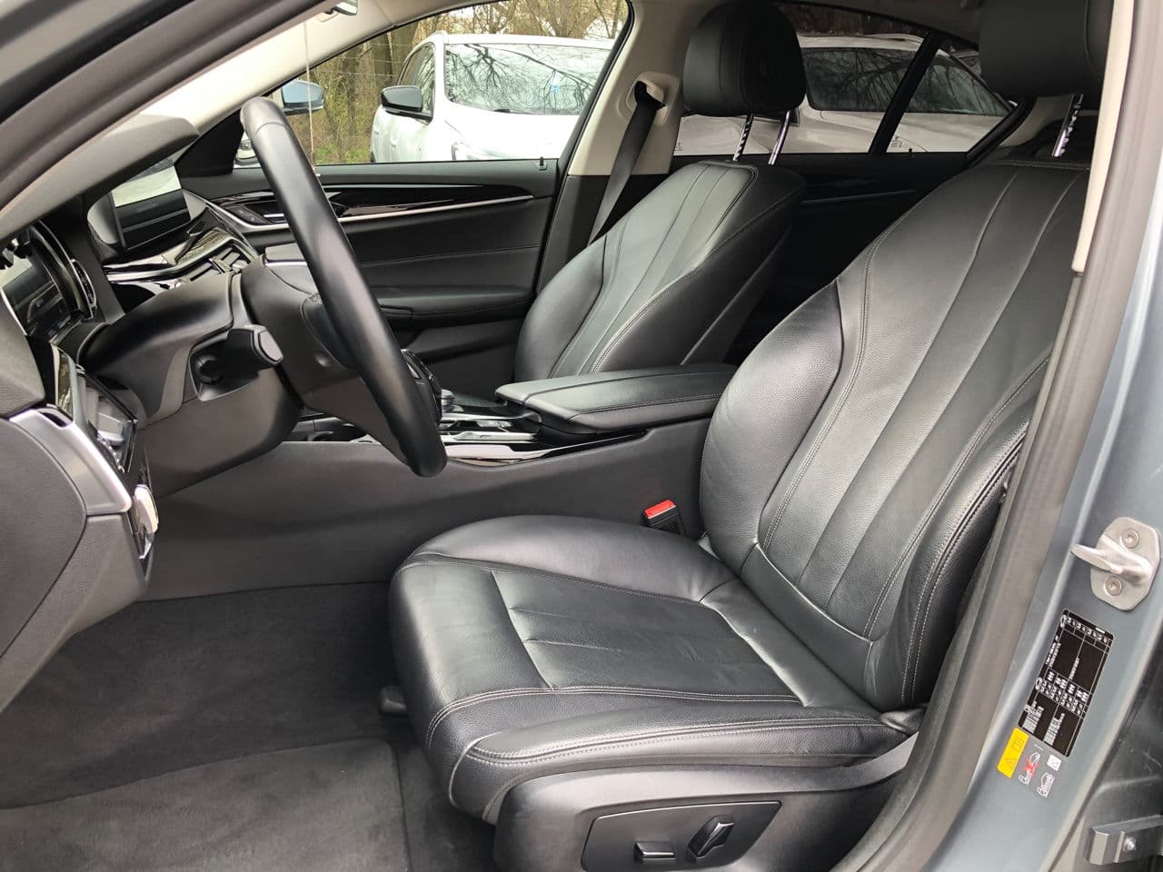 2017 BMW 530e — Miniatură 7