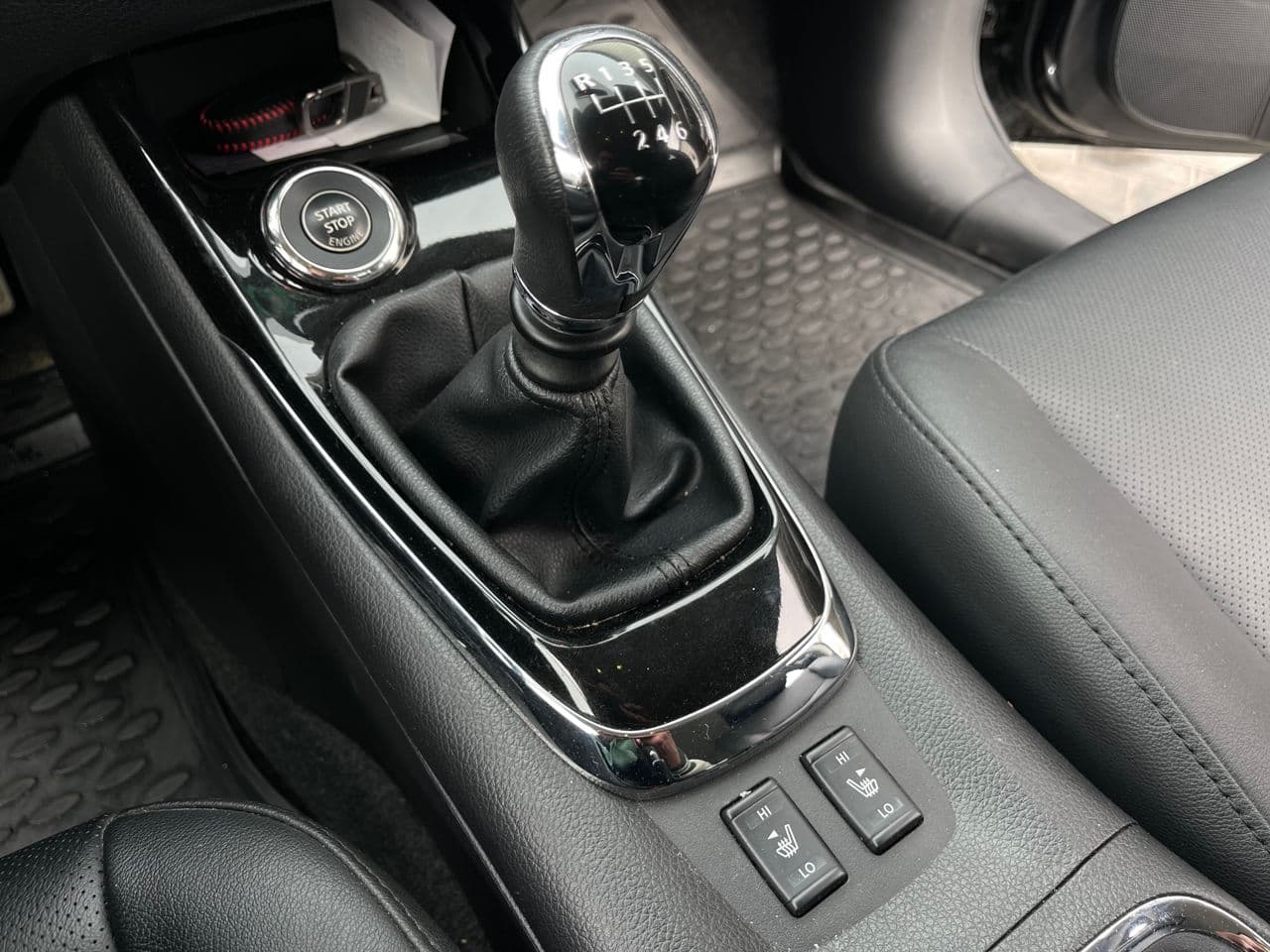 2014 Nissan Pulsar — Miniatură 11