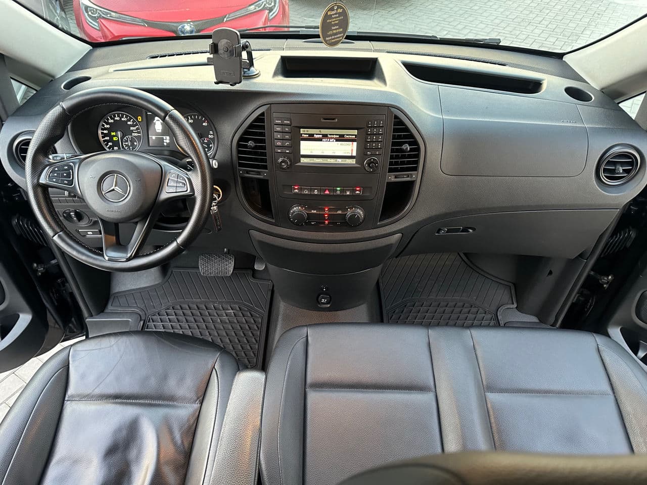 2017 Mercedes Vito — Miniatură 13