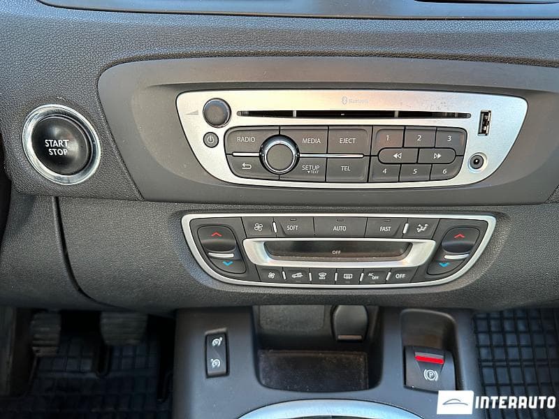 2015 Renault Scenic — Miniatură 15