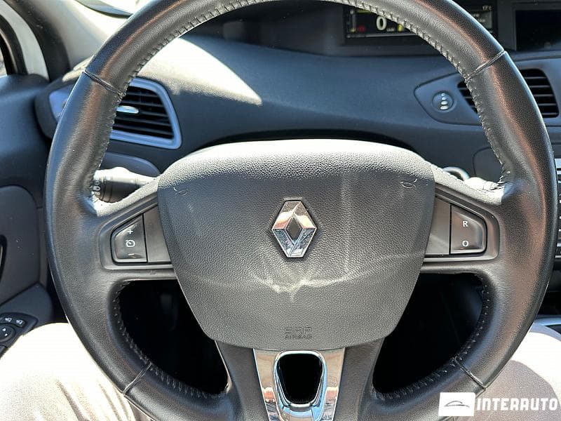 2015 Renault Scenic — Miniatură 12