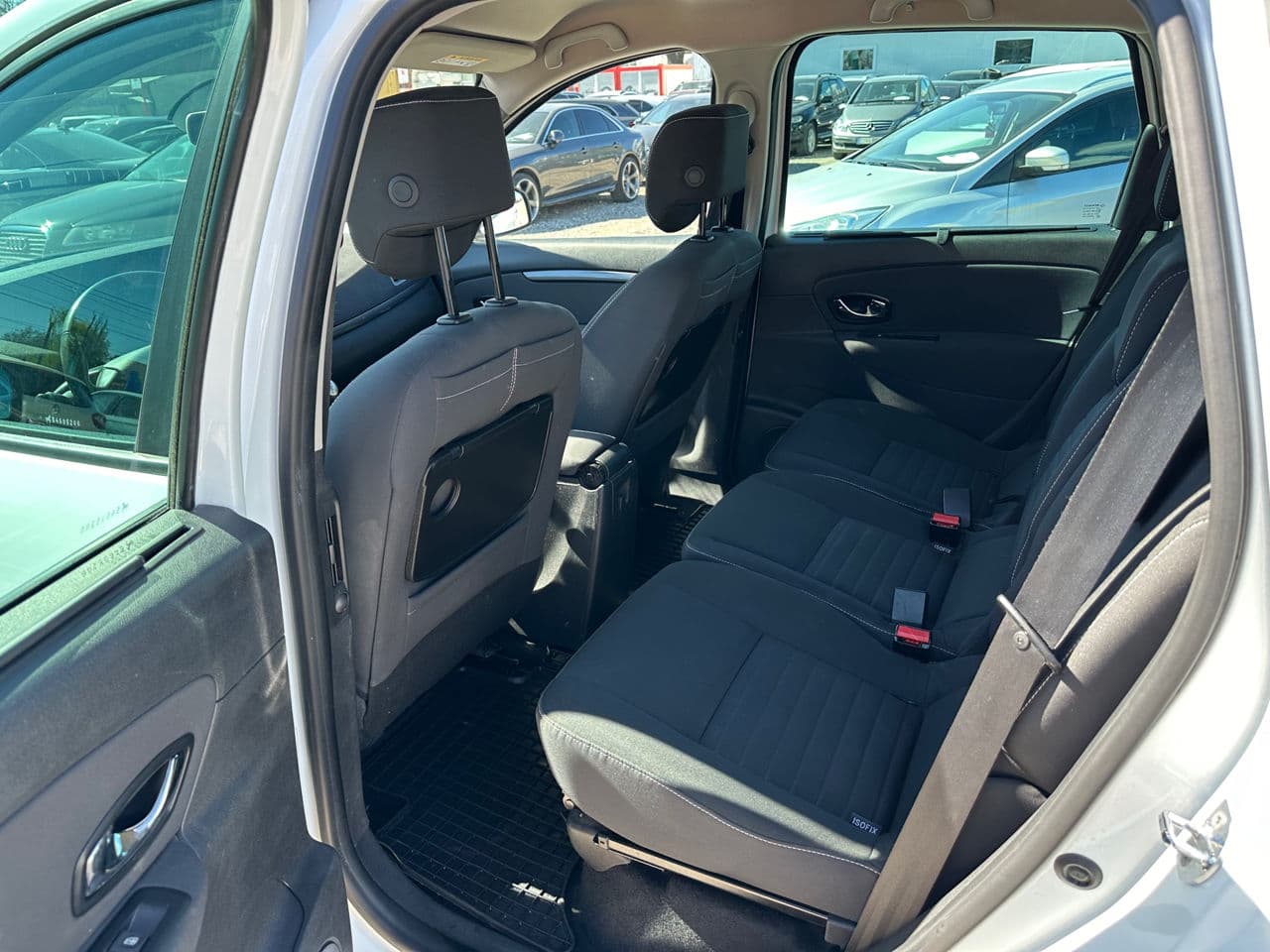2015 Renault Scenic — Miniatură 21