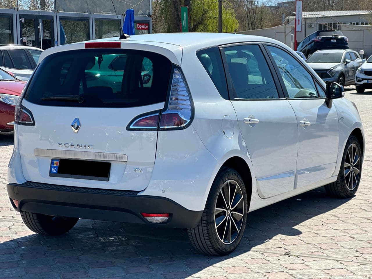 2015 Renault Scenic — Miniatură 3