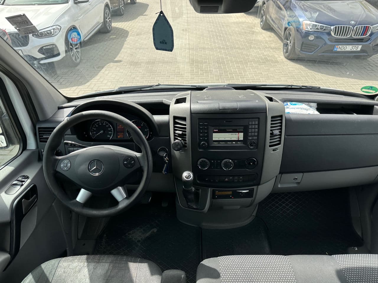 2017 Mercedes Sprinter — Miniatură 9