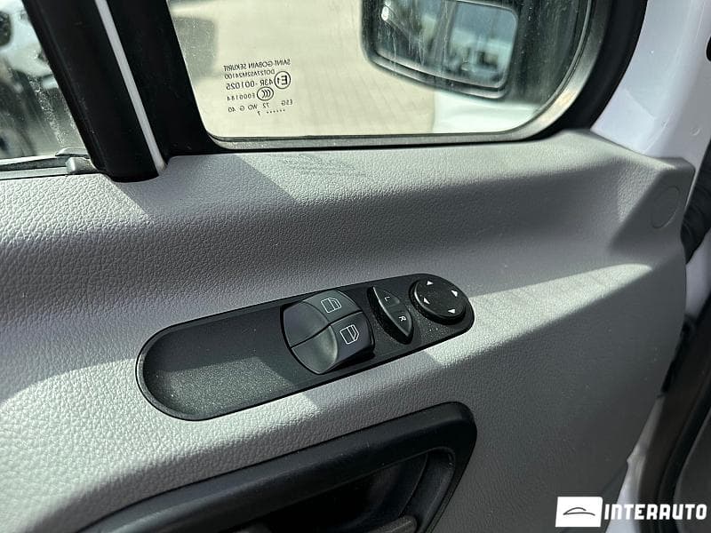 2017 Mercedes Sprinter — Miniatură 7