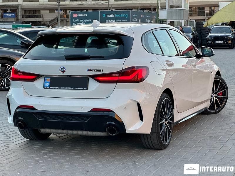 2023 BMW M135 — Miniatură 2