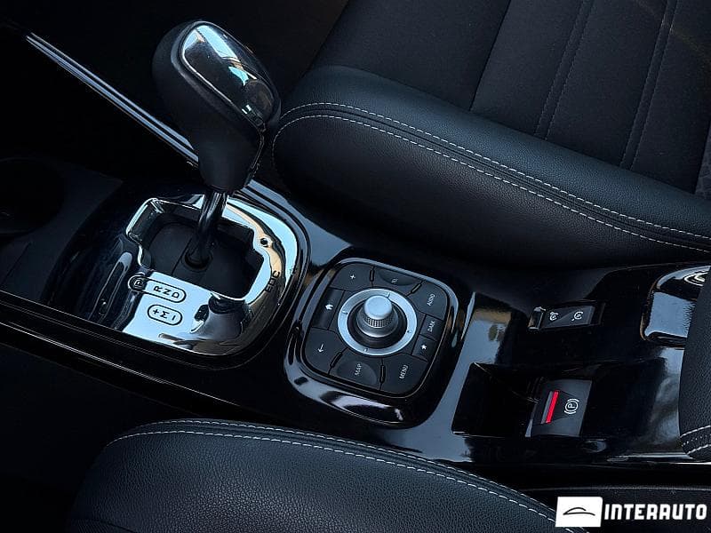 2015 Renault Megane — Miniatură 16