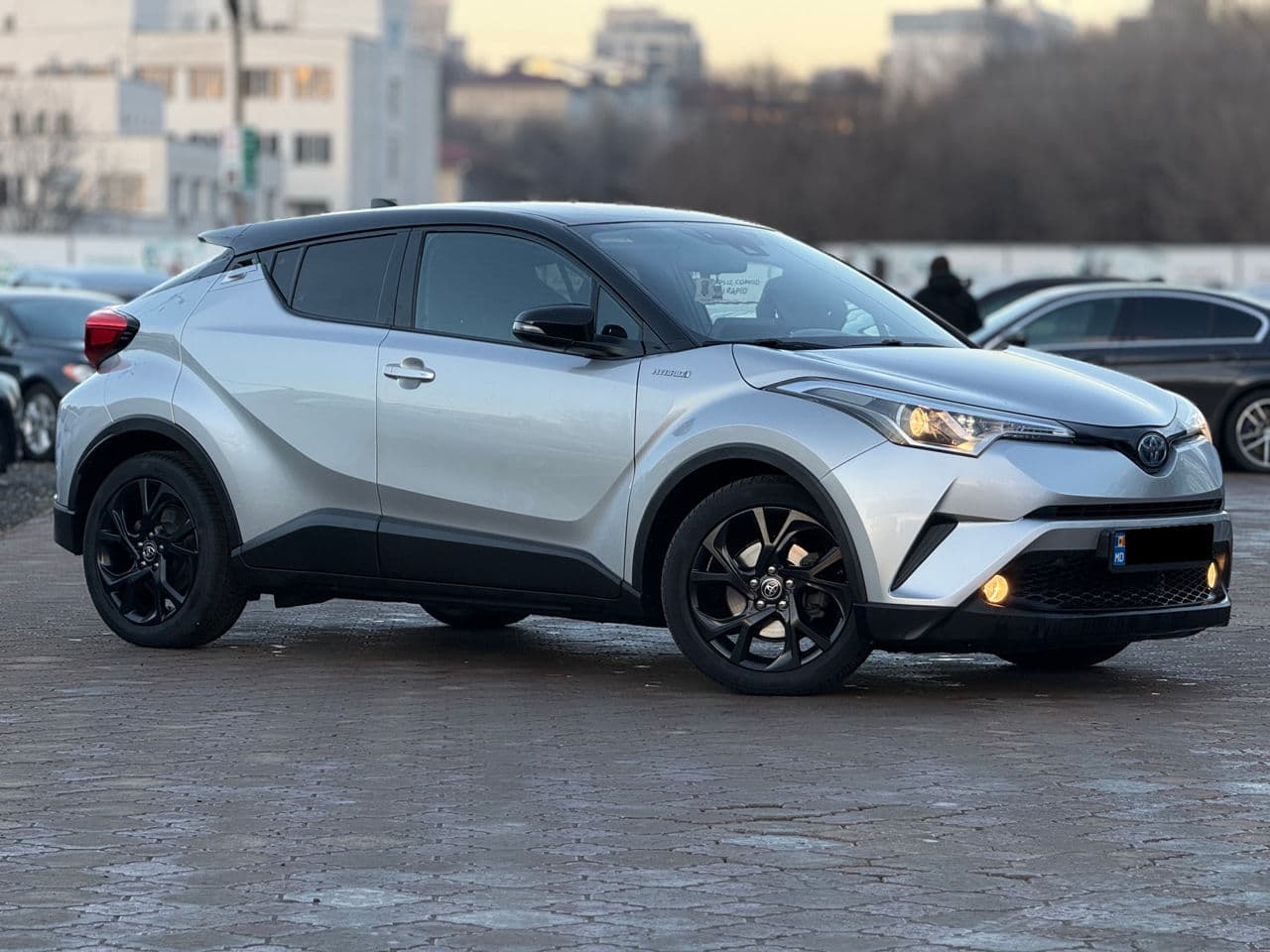 2018 Toyota C-HR — Miniatură 4
