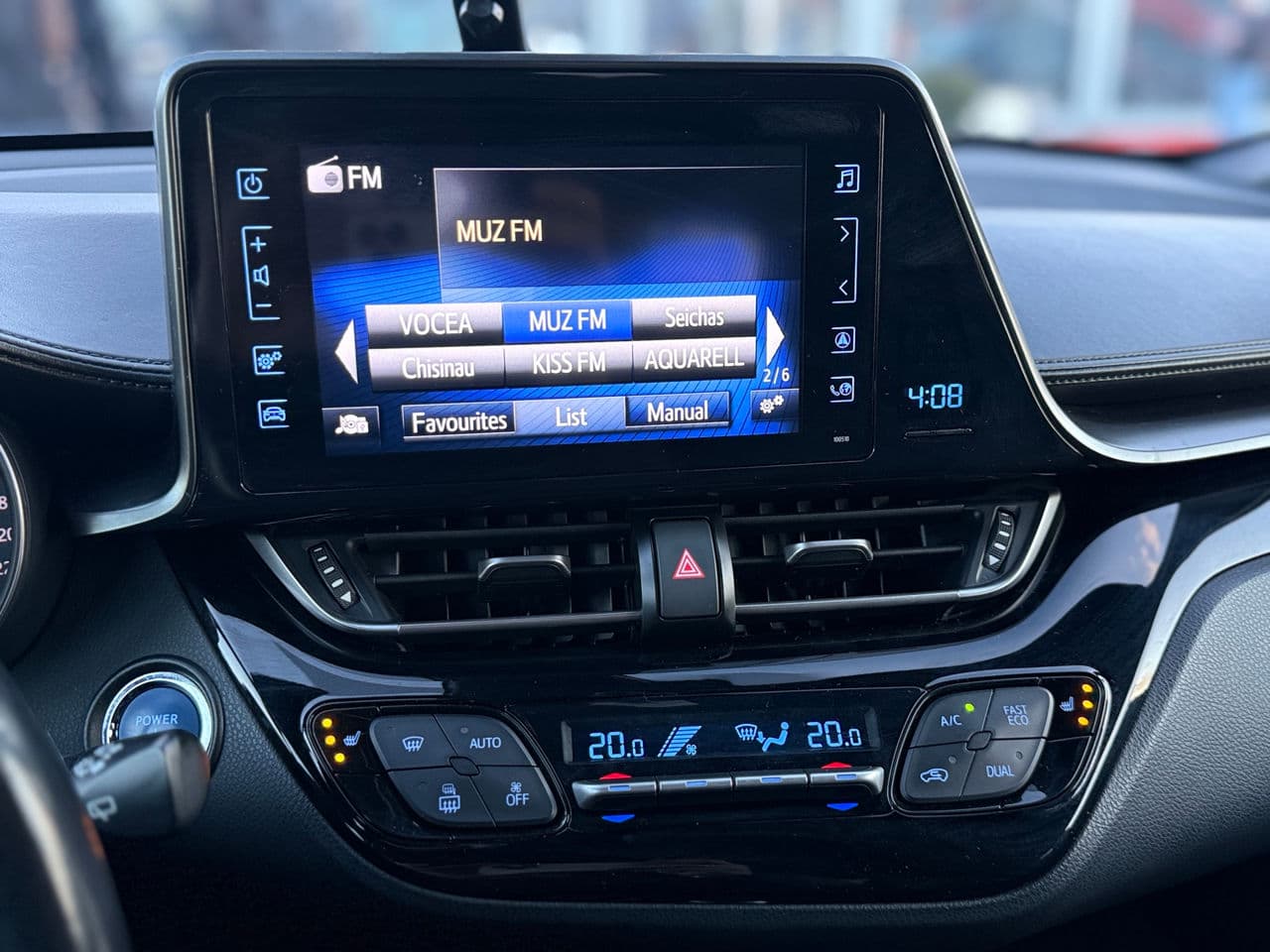 2018 Toyota C-HR — Miniatură 13