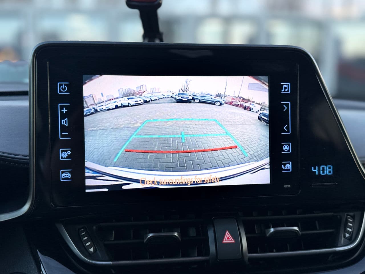 2018 Toyota C-HR — Miniatură 14
